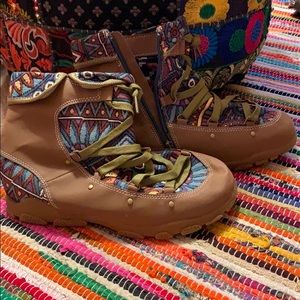 Tan / multi colored boots